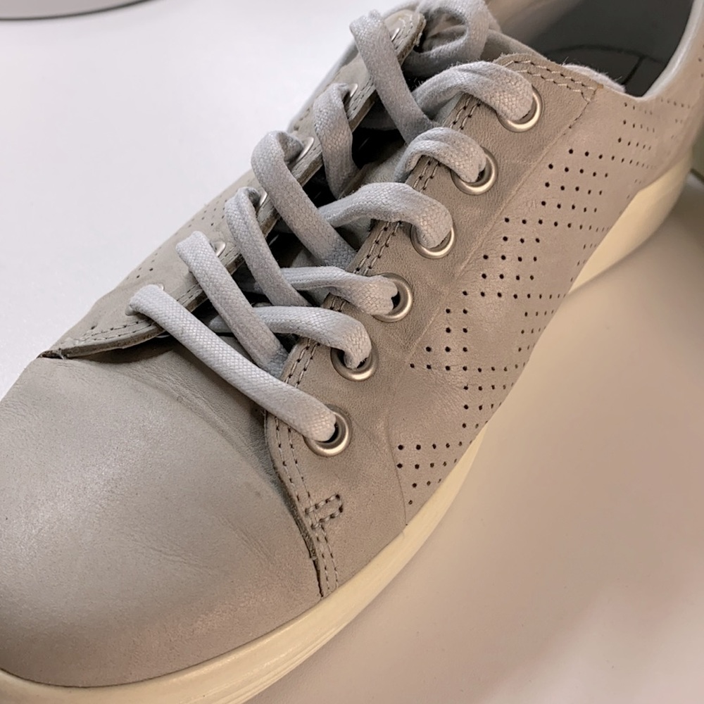 ECCO grey leather sneakers